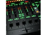 Roland DJ-808 DJ Kontrol Ünitesi