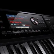 Roland FA-07 Workstation Performans Klavyesi